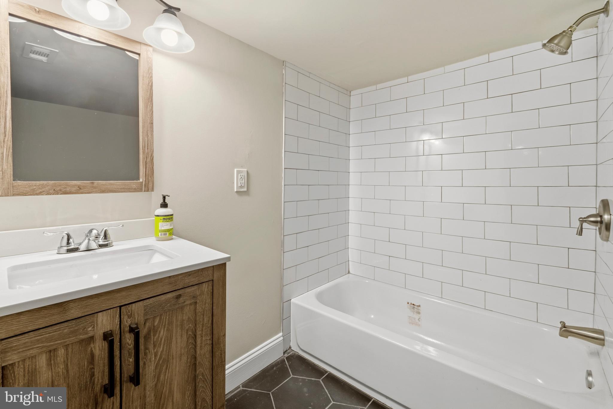 RESERVOIR HILL - Residential