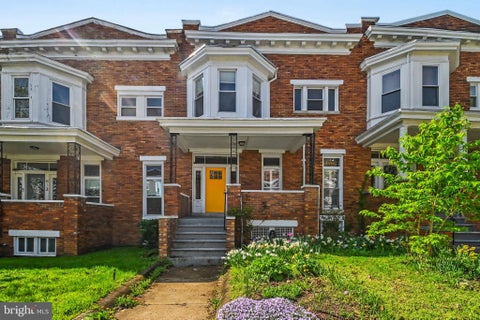 Townhouse For Sale - 815 Brooks Lane<br/> BALTIMORE, MD 21217