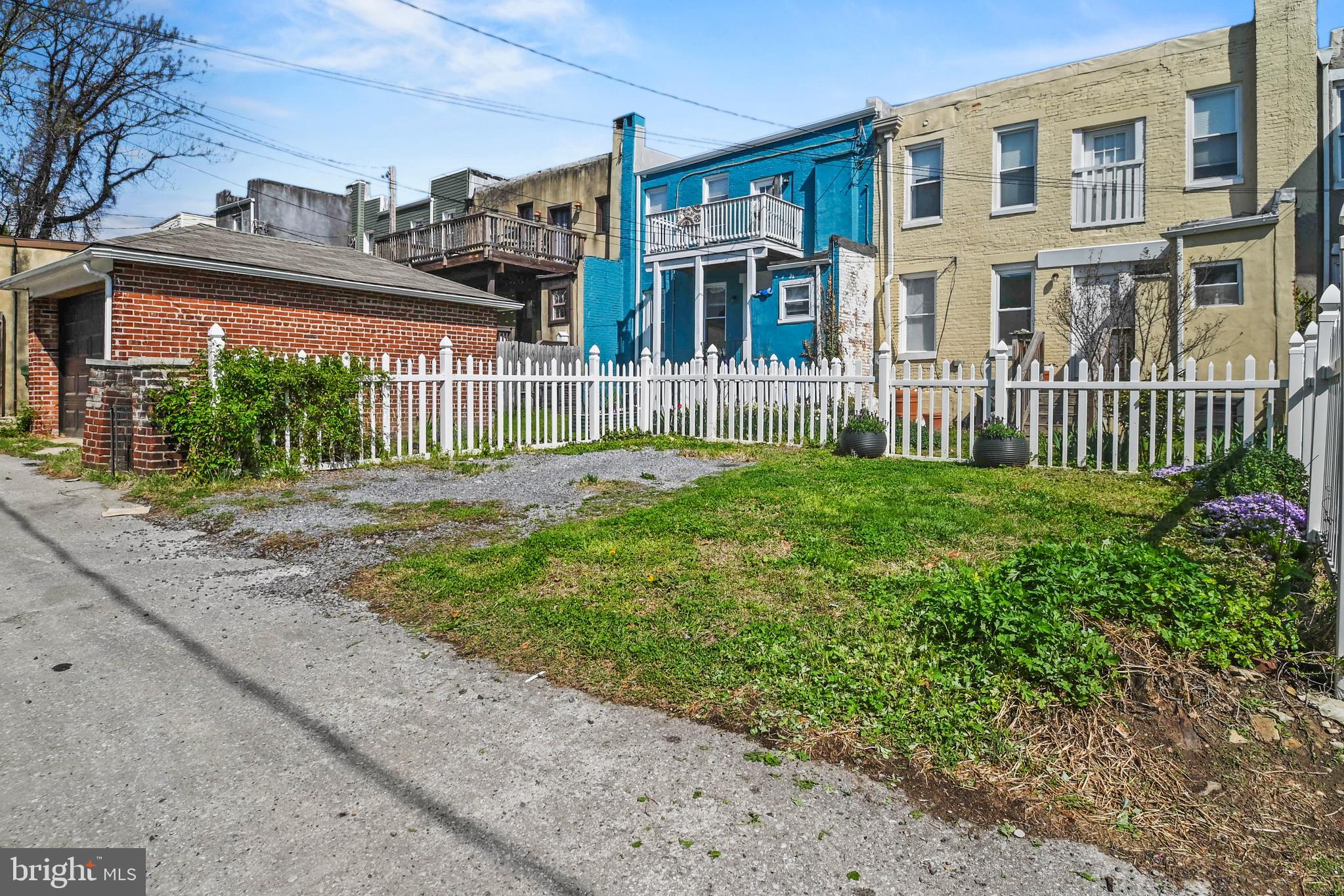 RESERVOIR HILL - Residential