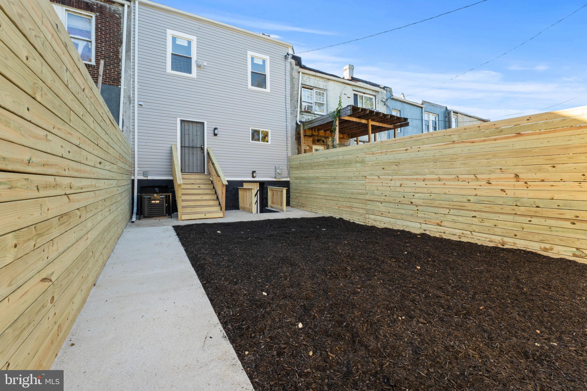 GREEN SPRING - Residential