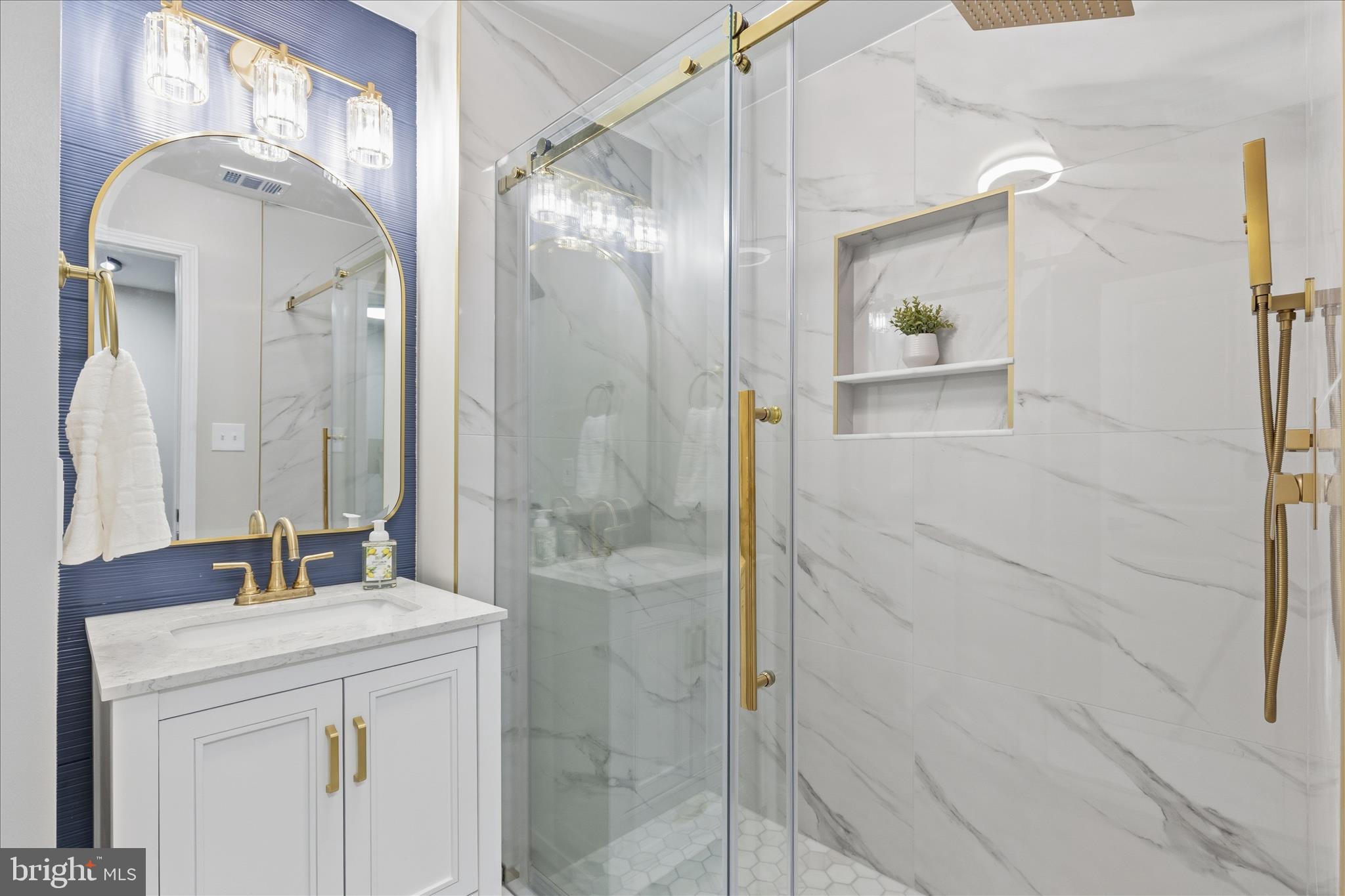 FOXSTONE - Residential