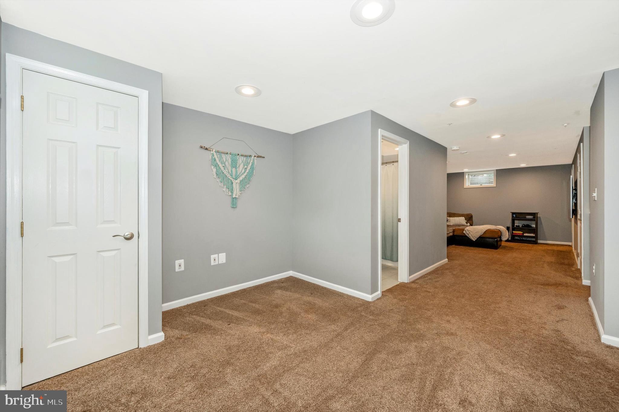 WHITTIER POND - Residential