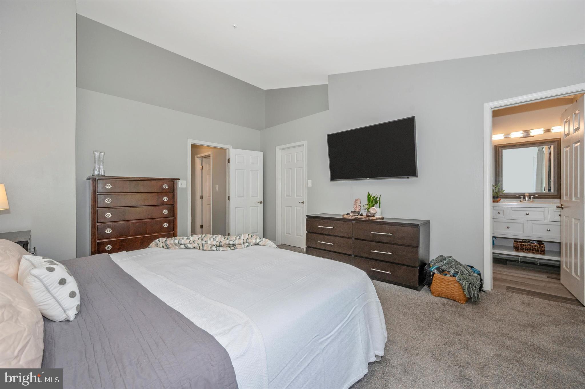 WHITTIER POND - Residential