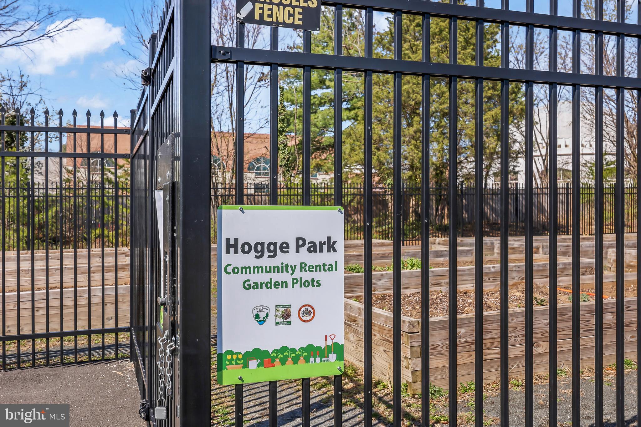 WOODLAKE TOWERS - Residential