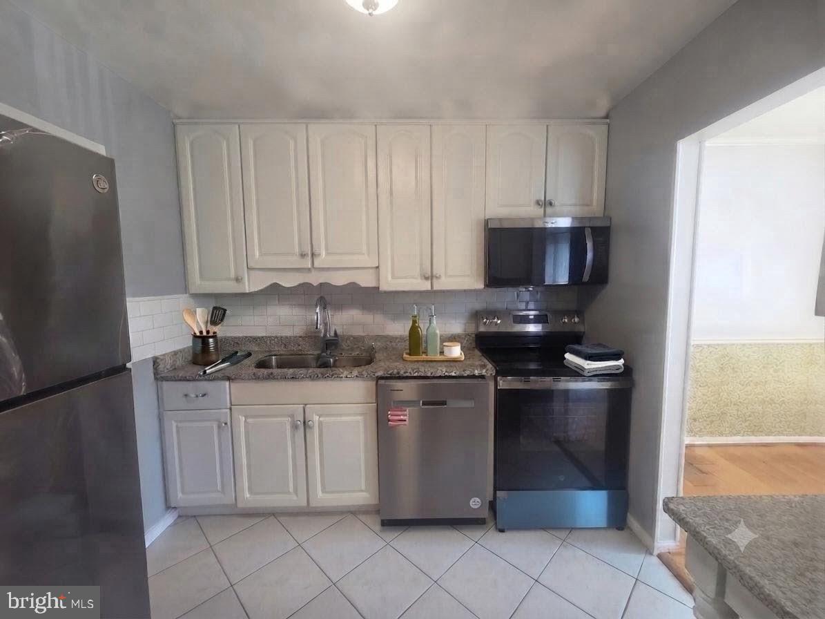 9730 KINGSBRIDGE DRIVE 301