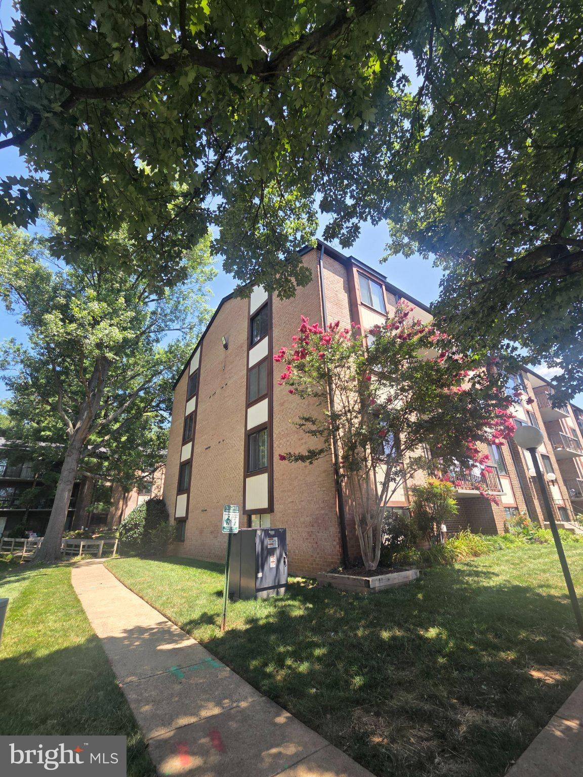 9730 KINGSBRIDGE DRIVE 301