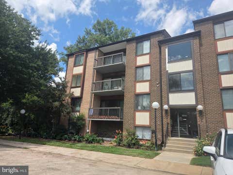 Photo of 9730 Kingsbridge Drive #301, FAIRFAX, VA 22031 (MLS # VAFX2337482)