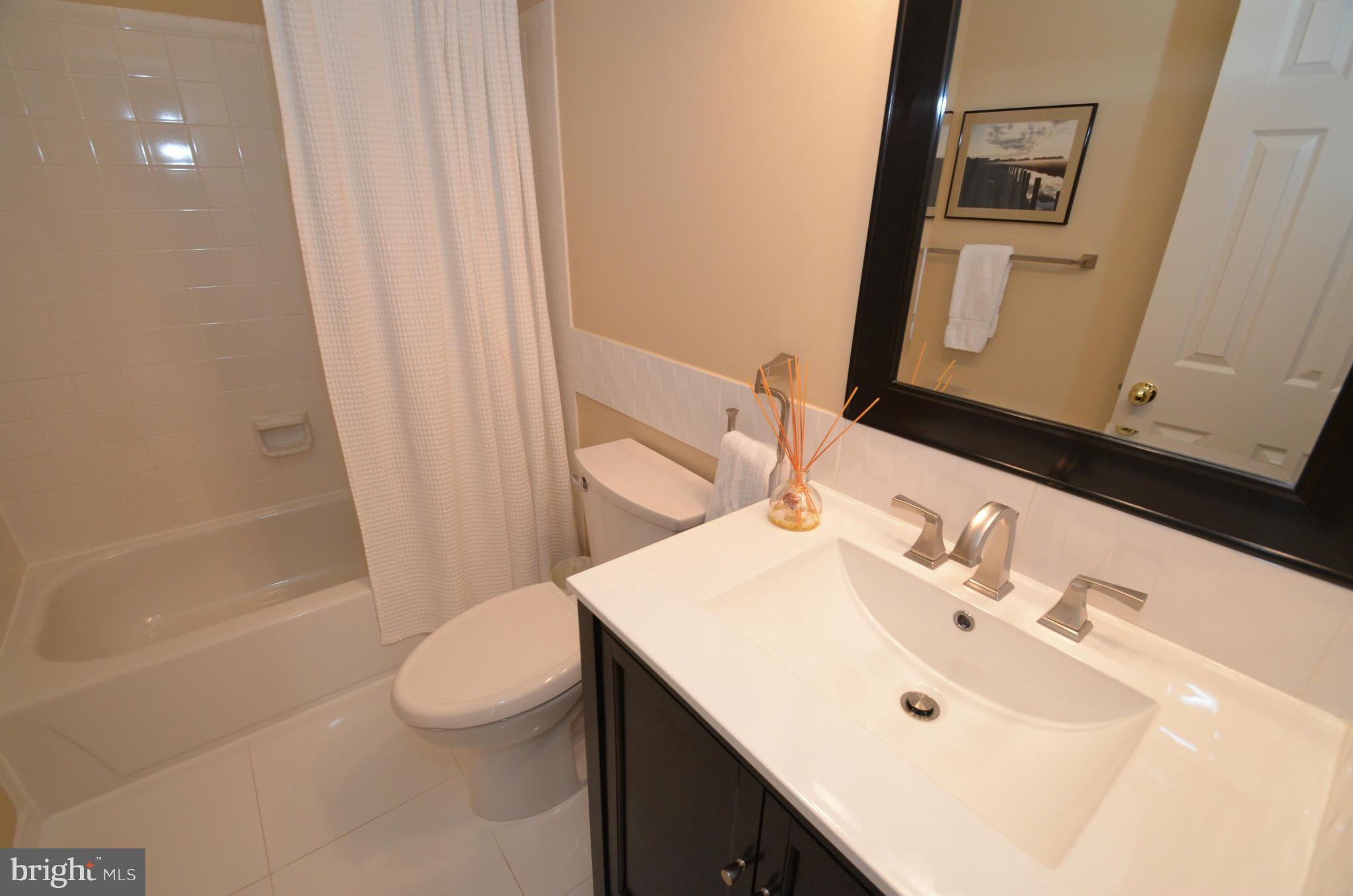 KINGSTOWNE - Residential