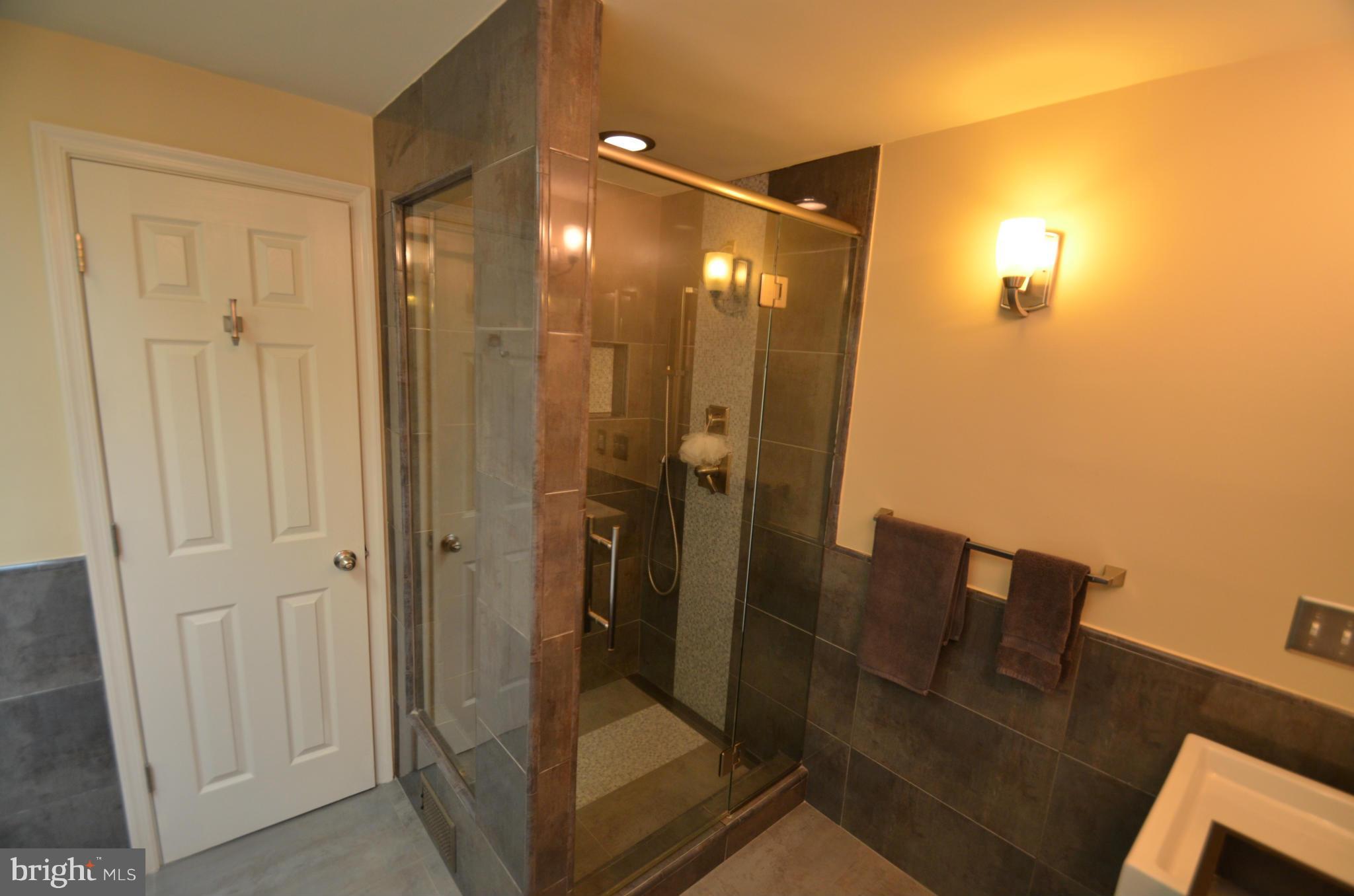 KINGSTOWNE - Residential