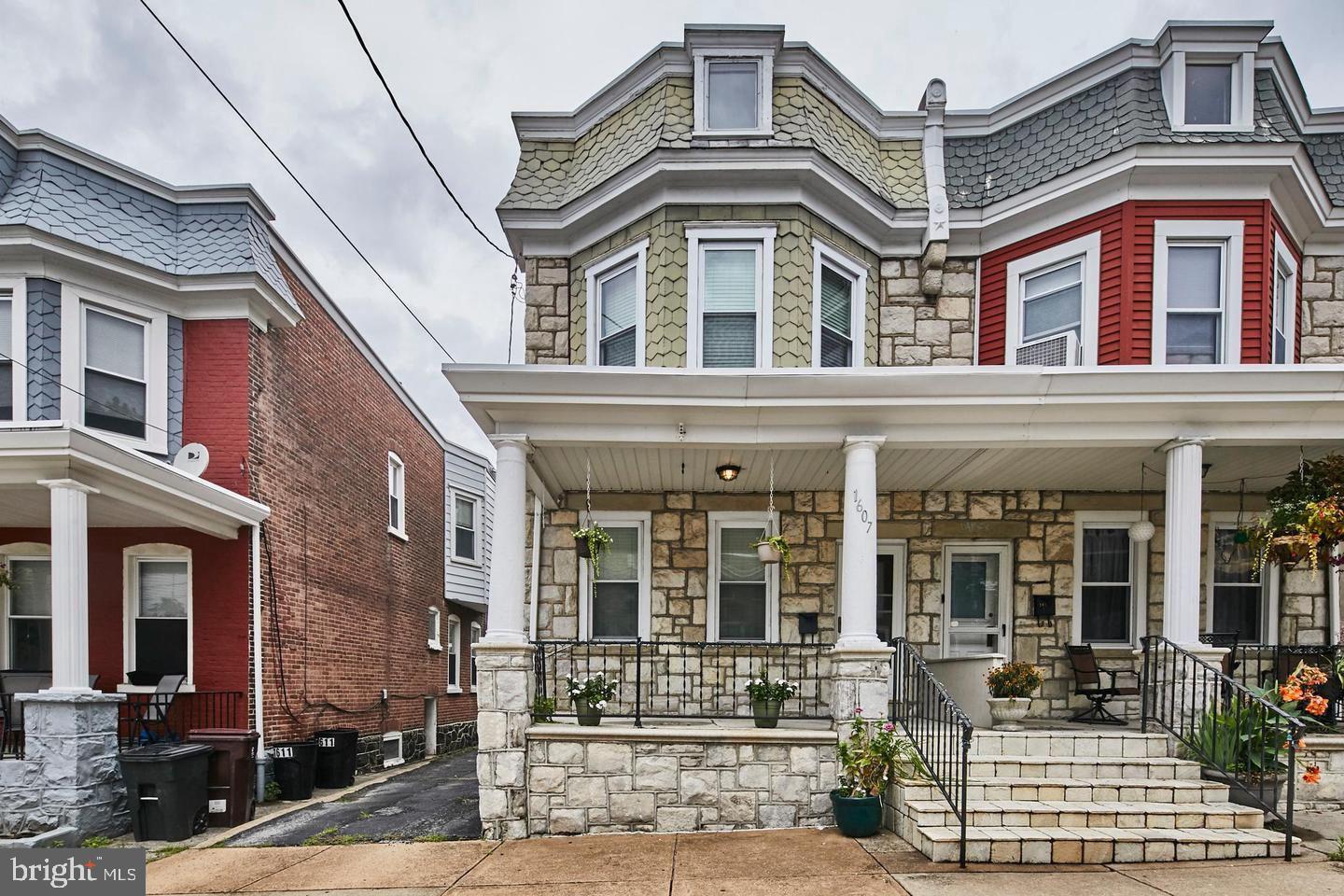 1607 W 9TH STREET