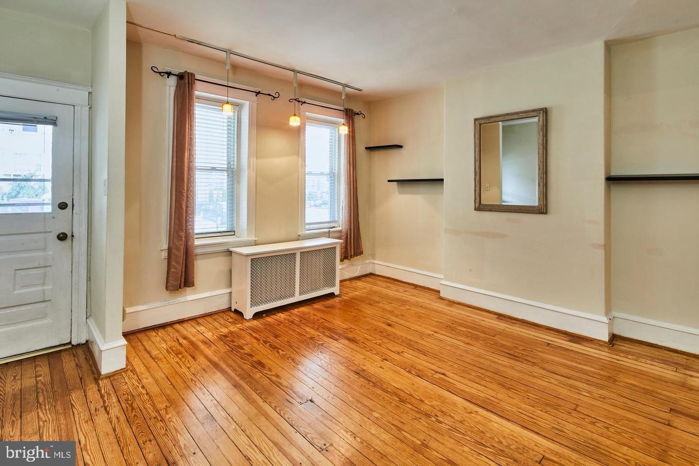 1607 W 9TH STREET