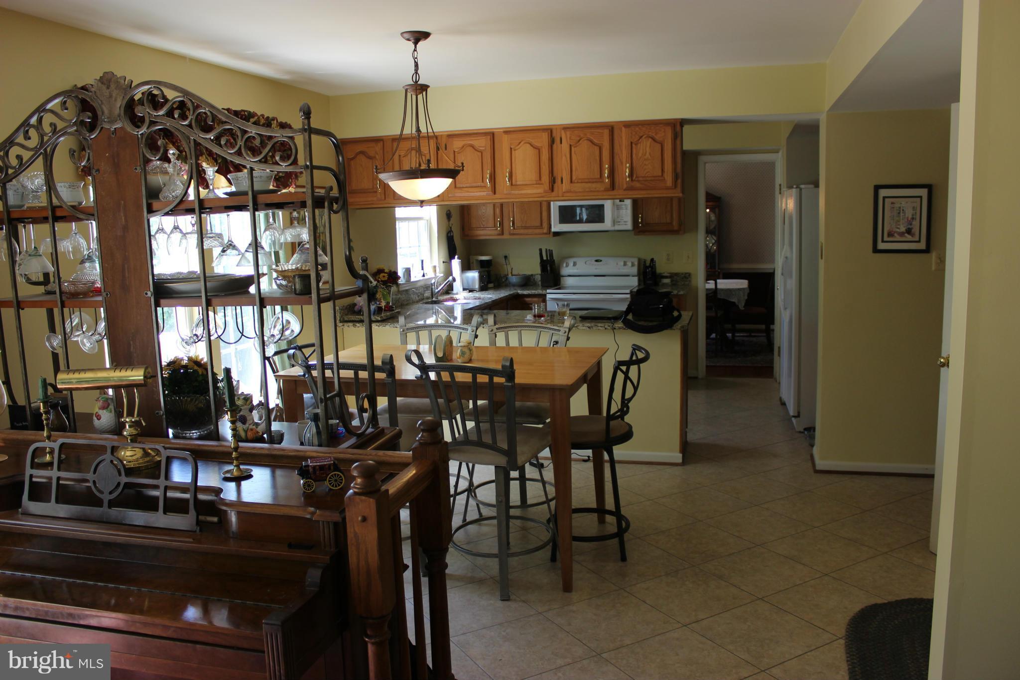 HOWARD SQUARE - Residential