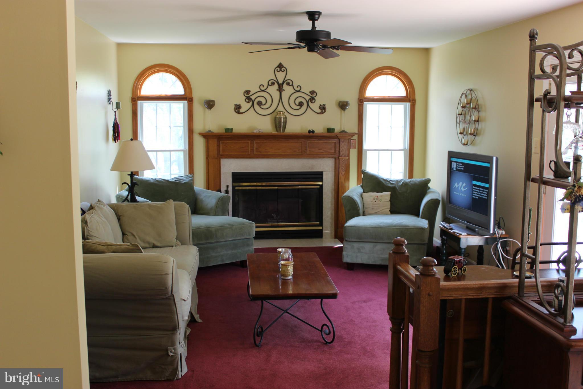 HOWARD SQUARE - Residential