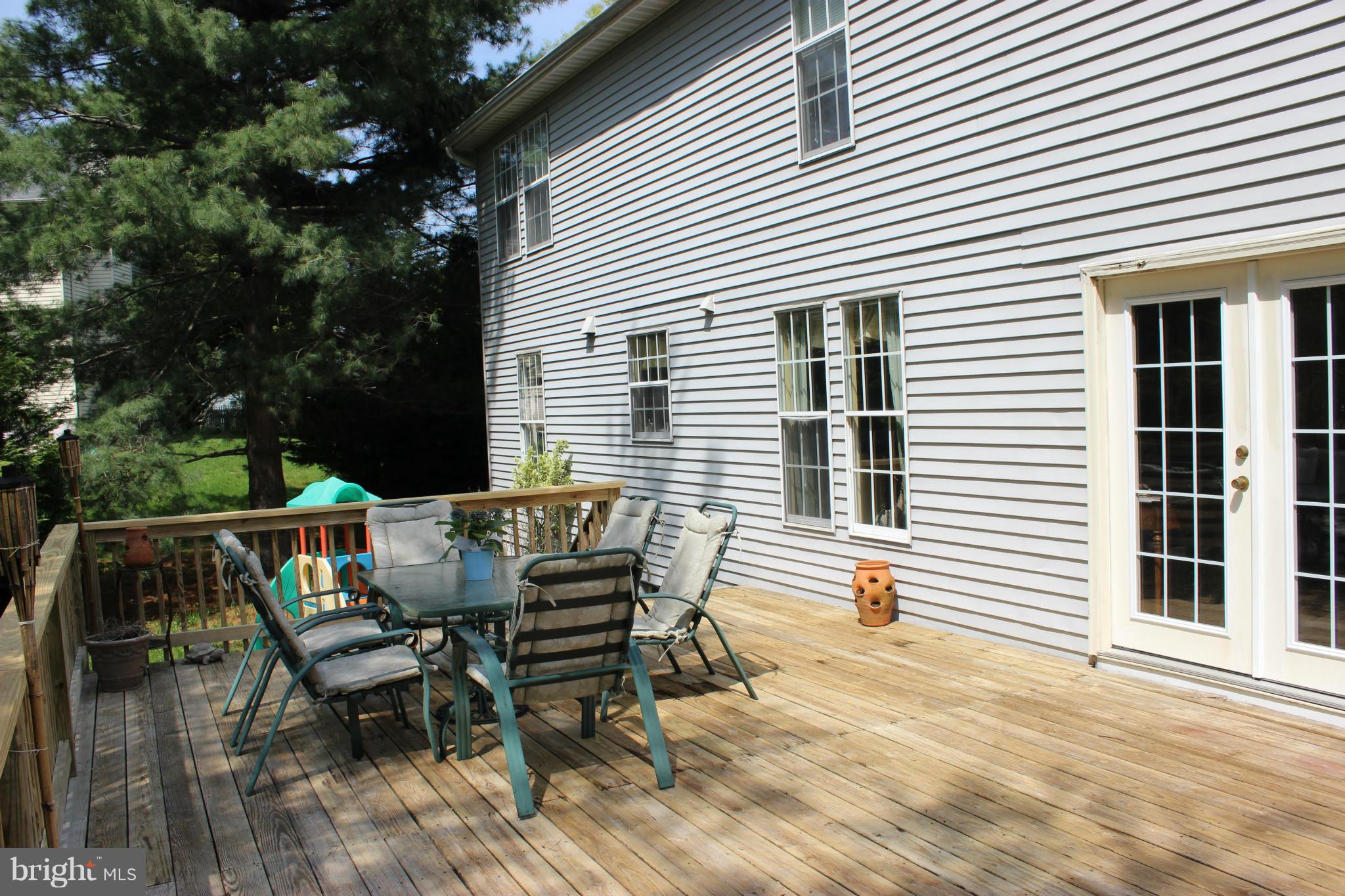 HOWARD SQUARE - Residential