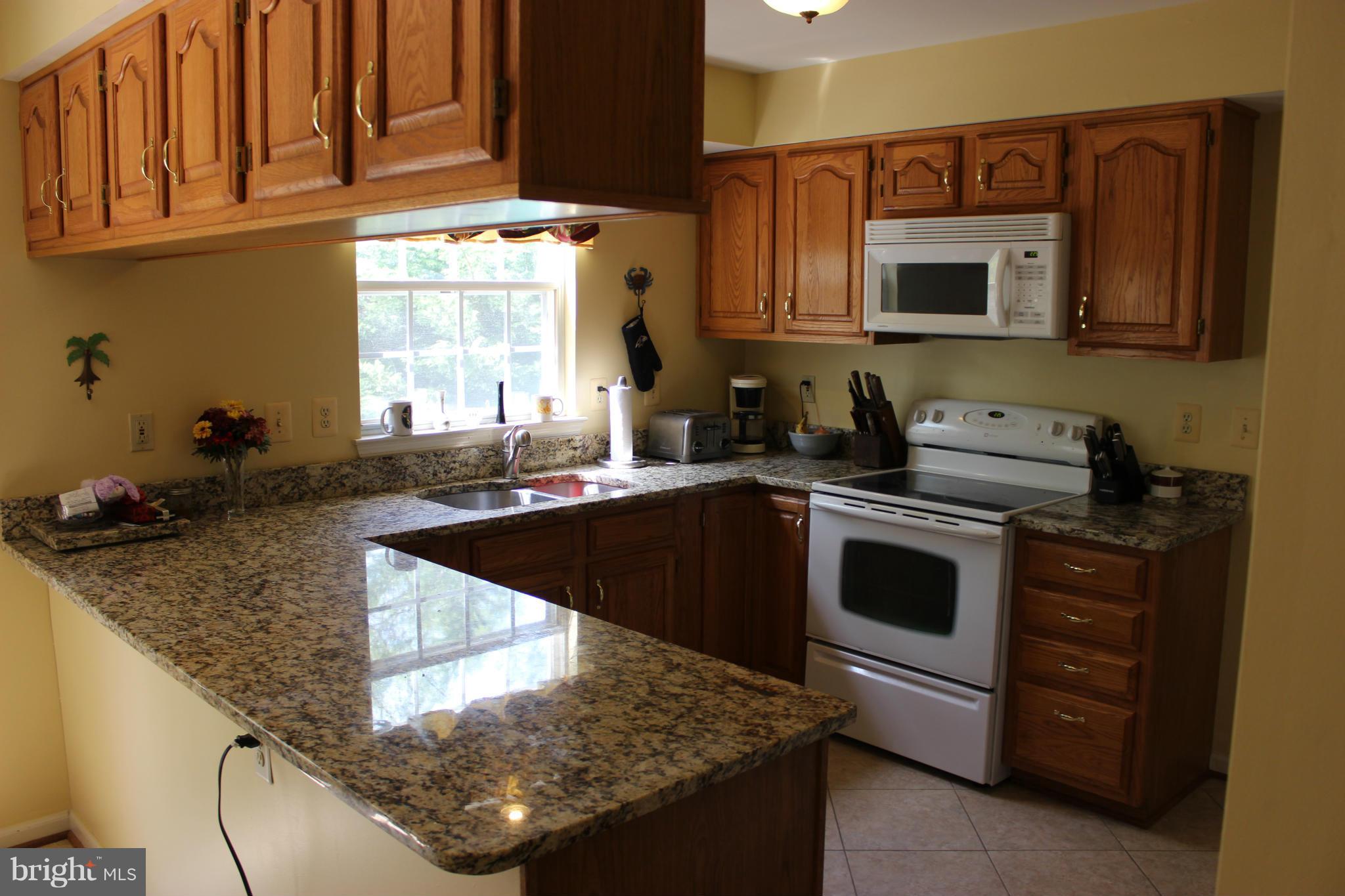 HOWARD SQUARE - Residential