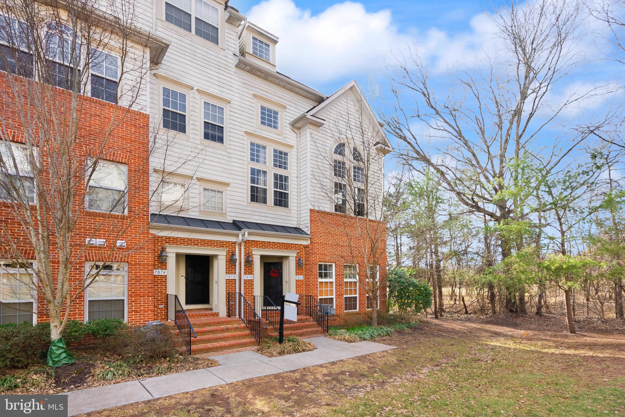 7070 LITTLE THAMES DRIVE 124