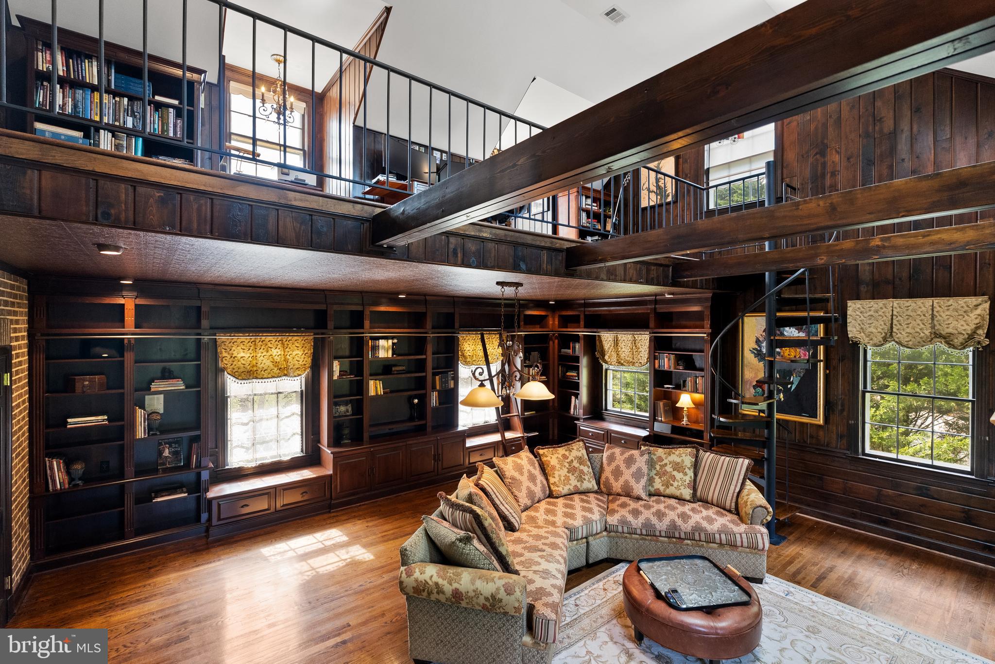 RIVER OAKS - Residential