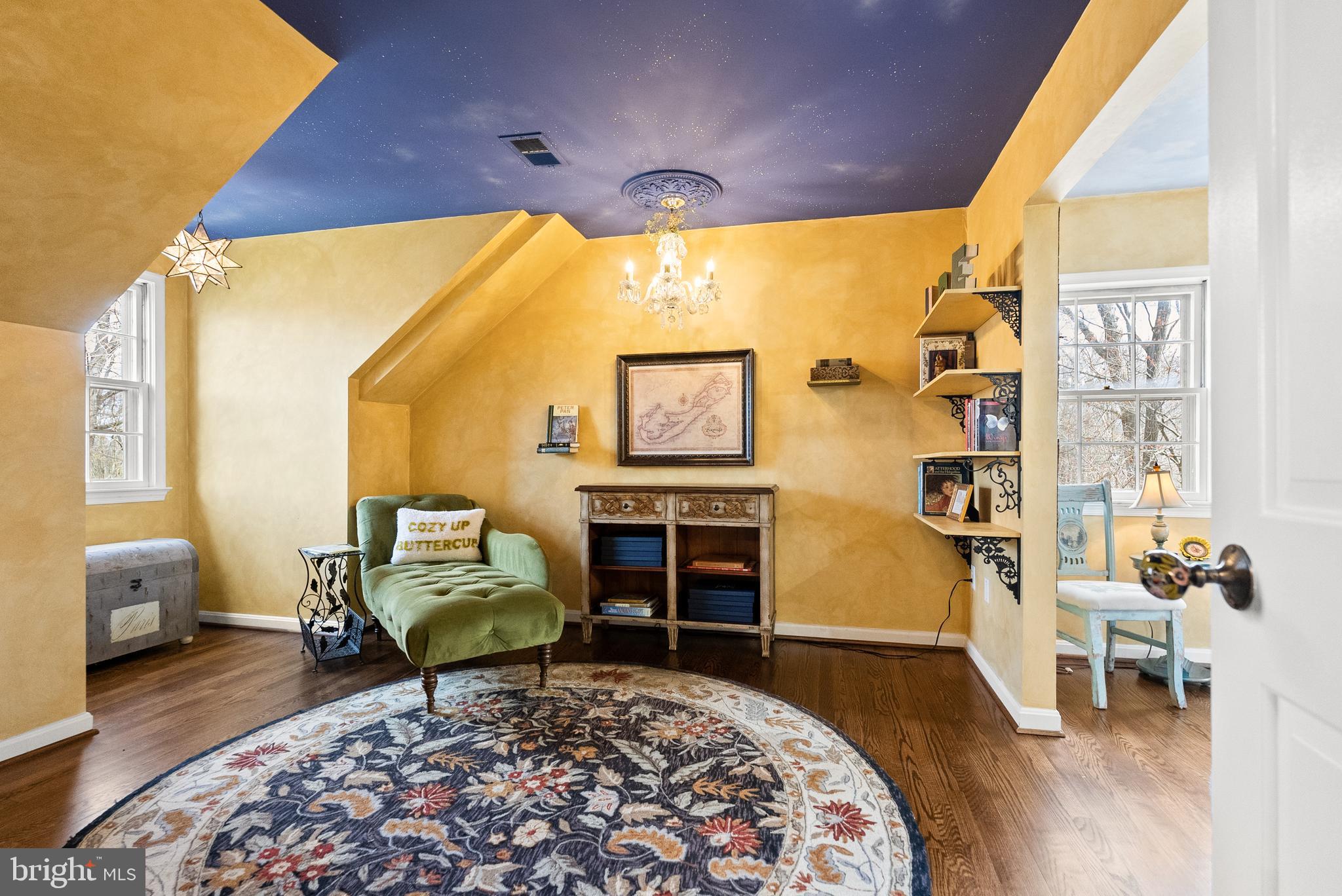 RIVER OAKS - Residential