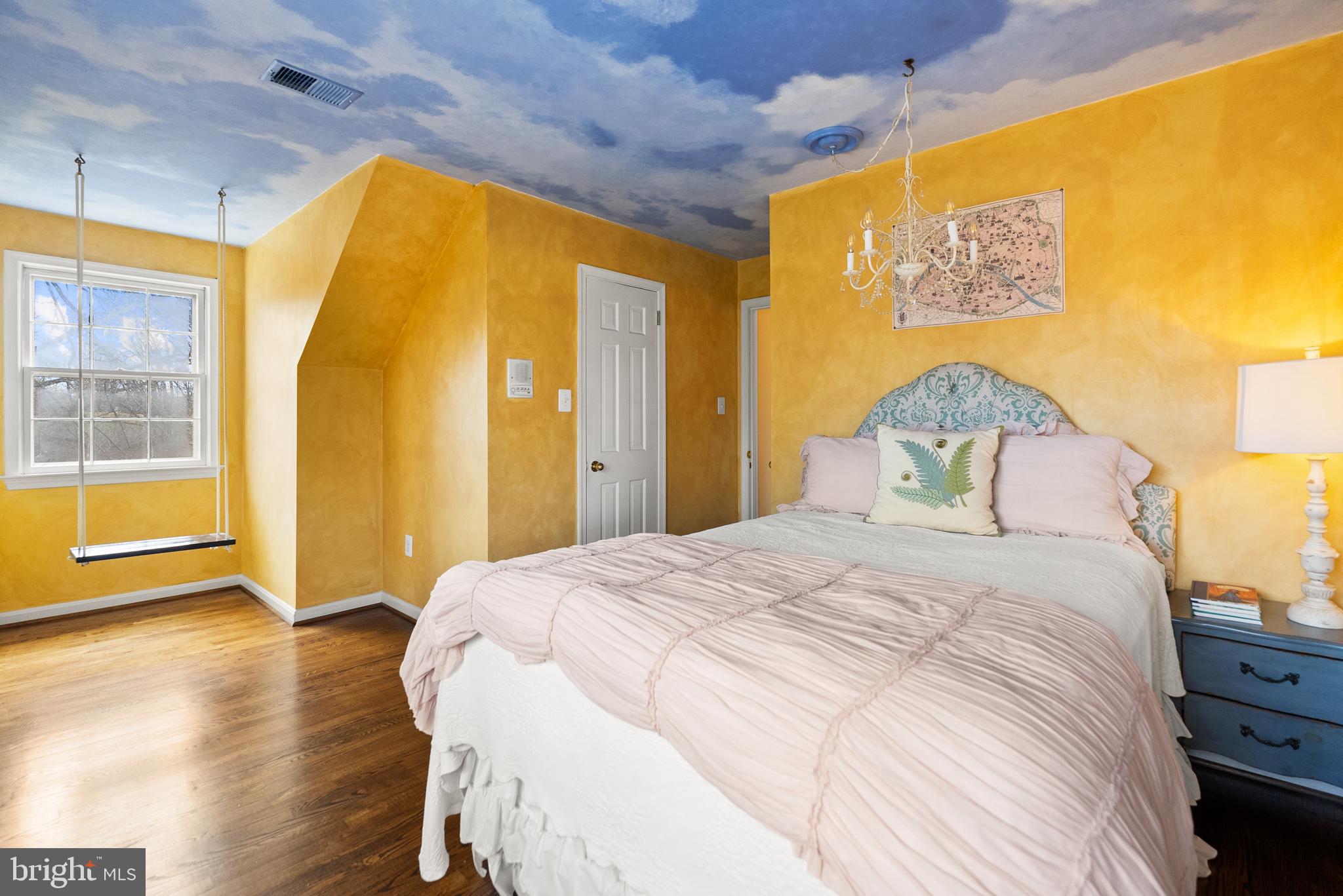 RIVER OAKS - Residential