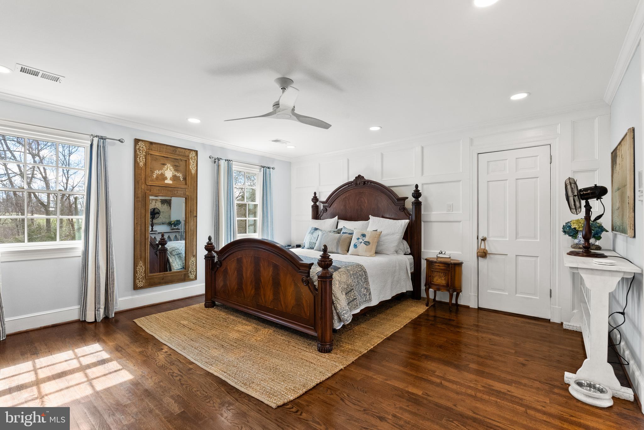 RIVER OAKS - Residential