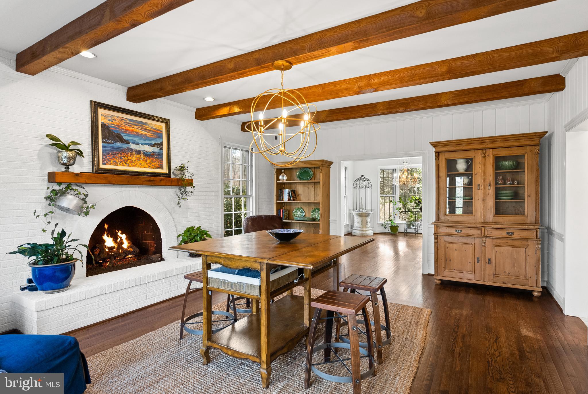 RIVER OAKS - Residential