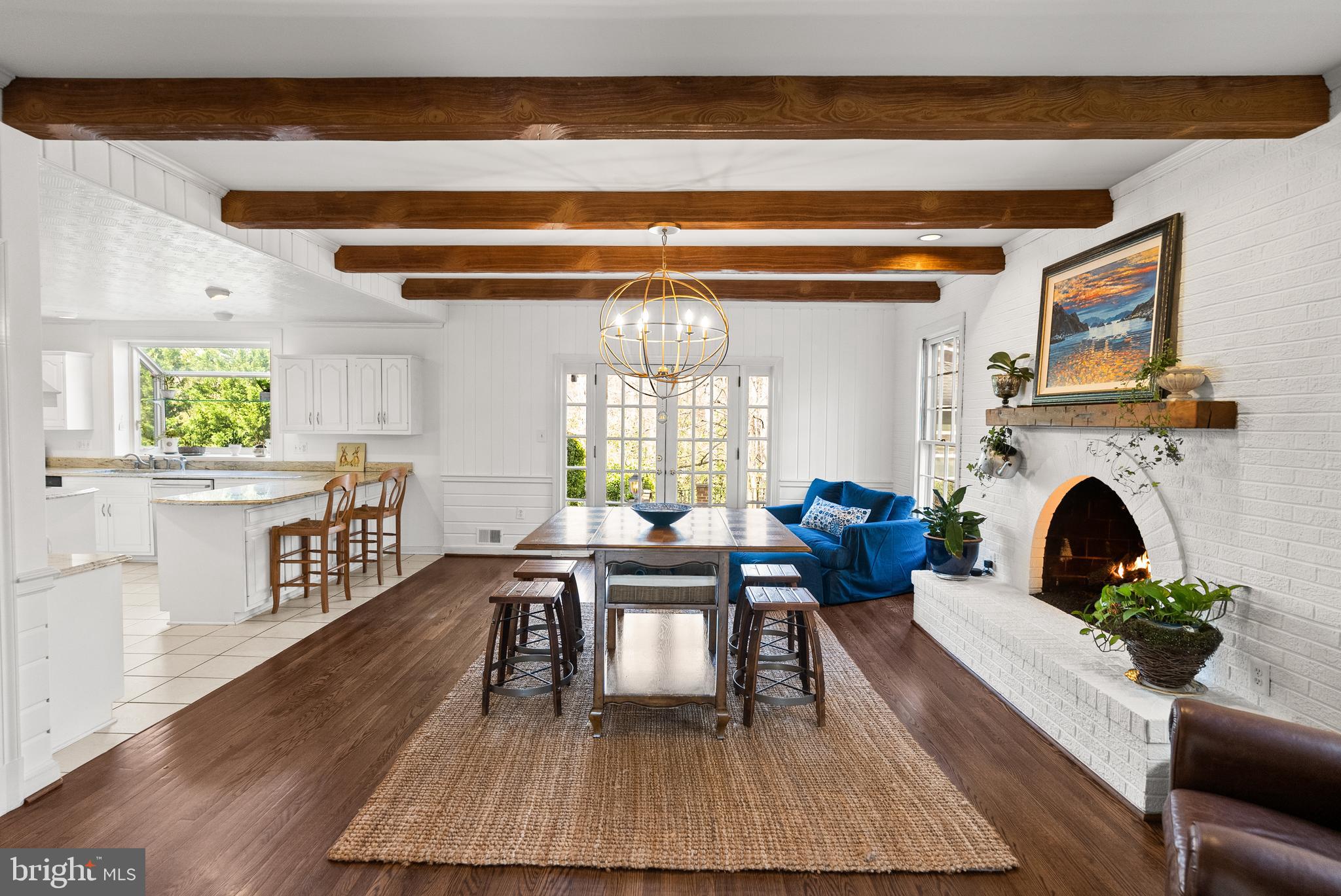 RIVER OAKS - Residential