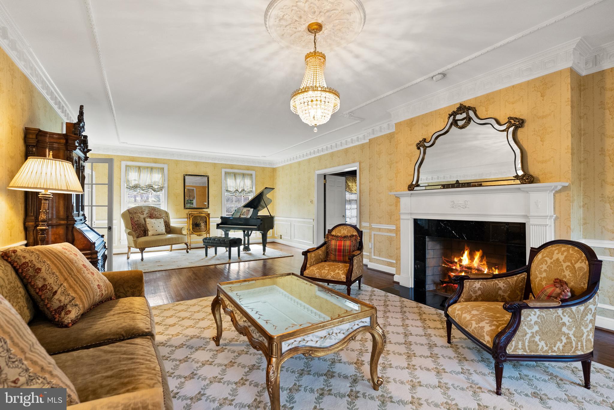 RIVER OAKS - Residential