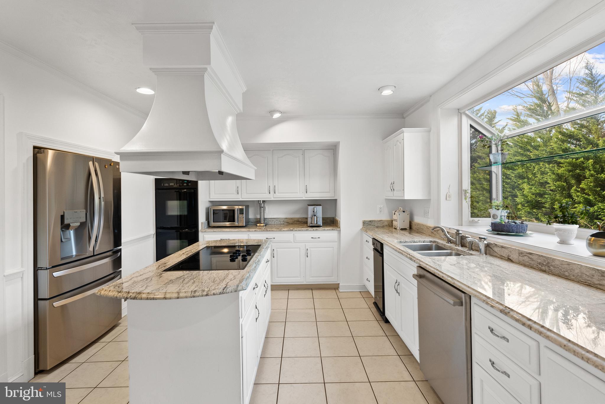 RIVER OAKS - Residential