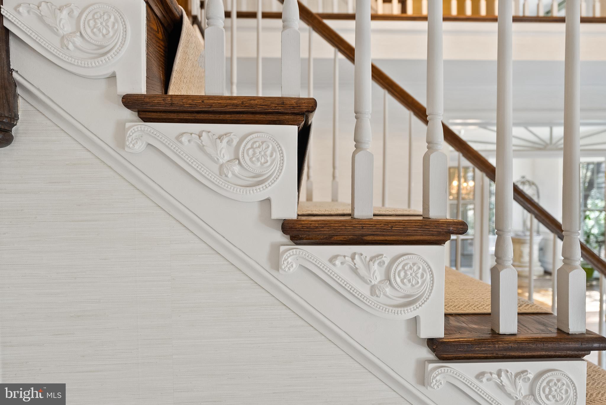 RIVER OAKS - Residential