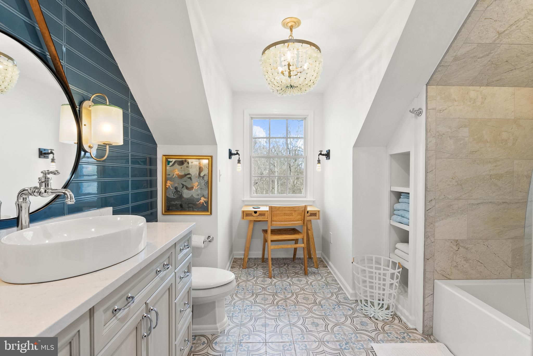 RIVER OAKS - Residential