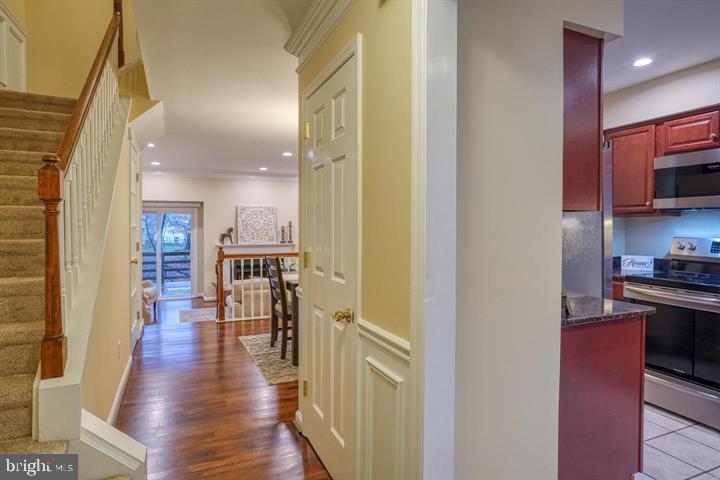 807 STOCKBRIDGE DRIVE