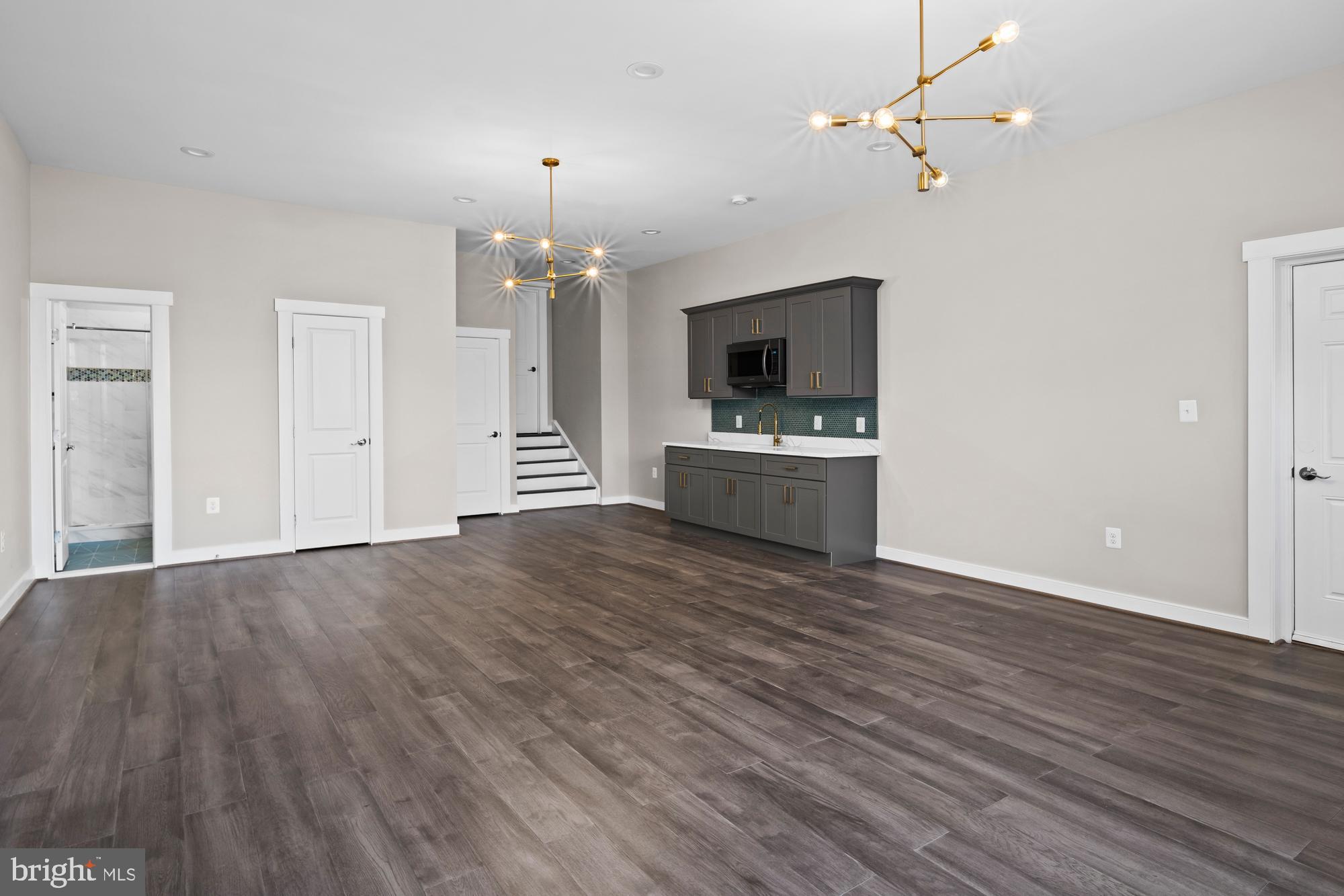 MARLBOROUGH - Residential