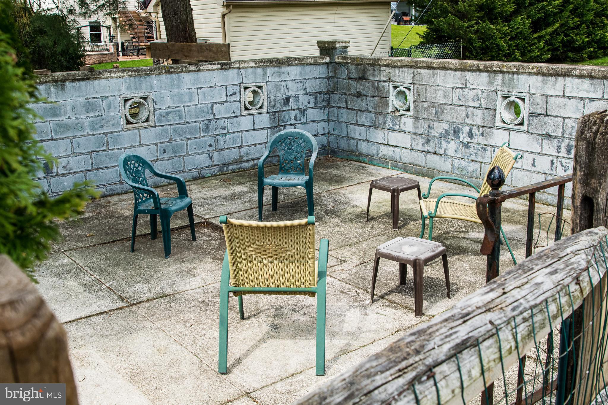 MOHNTON LAWN - Residential