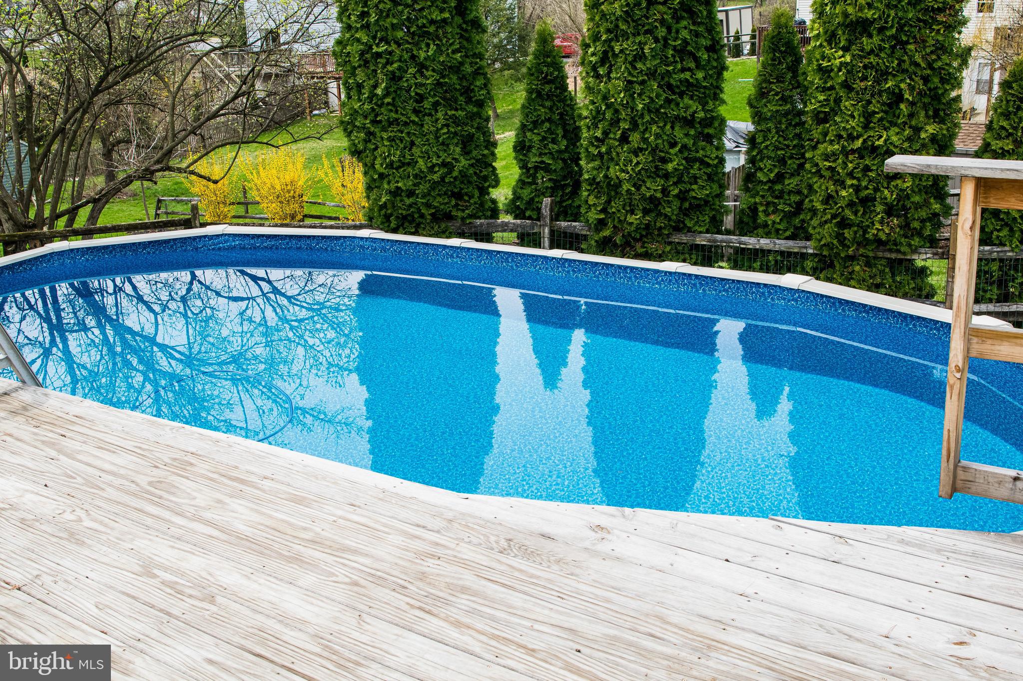 MOHNTON LAWN - Residential