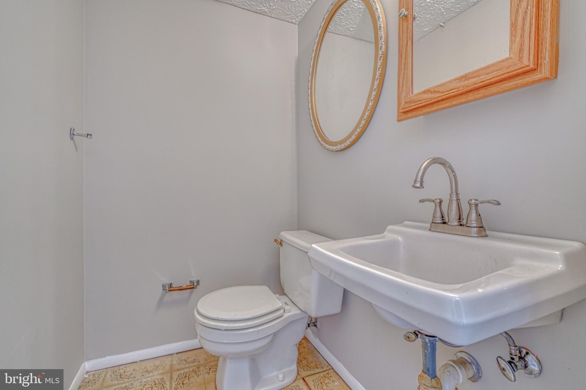 LEISHEAR VILLAGE - Residential