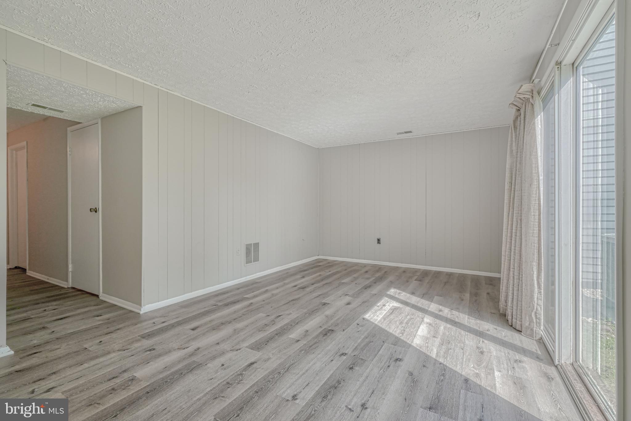 LEISHEAR VILLAGE - Residential