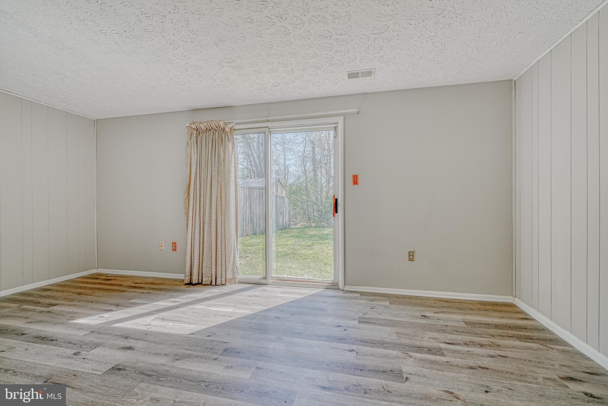 LEISHEAR VILLAGE - Residential