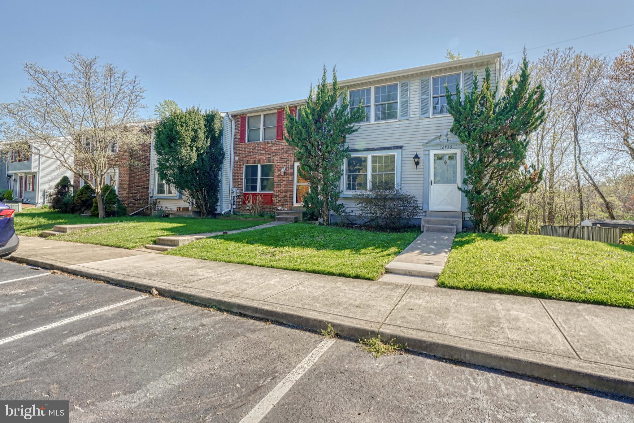 LEISHEAR VILLAGE - Residential