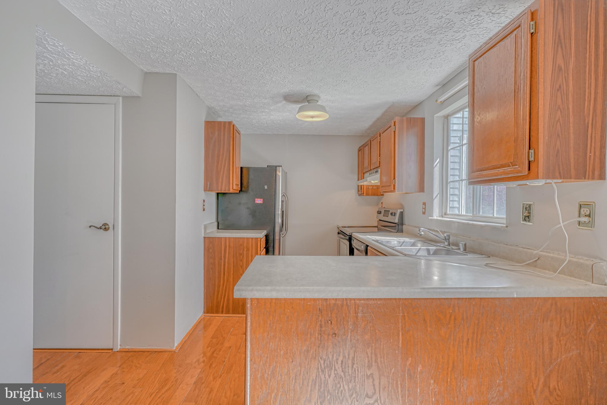 LEISHEAR VILLAGE - Residential