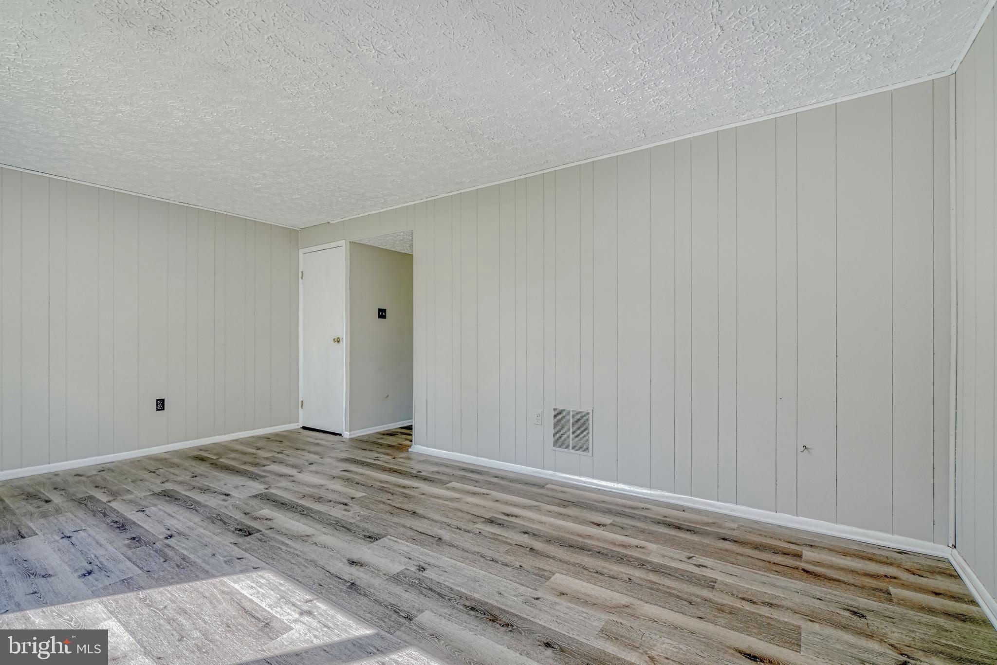 LEISHEAR VILLAGE - Residential