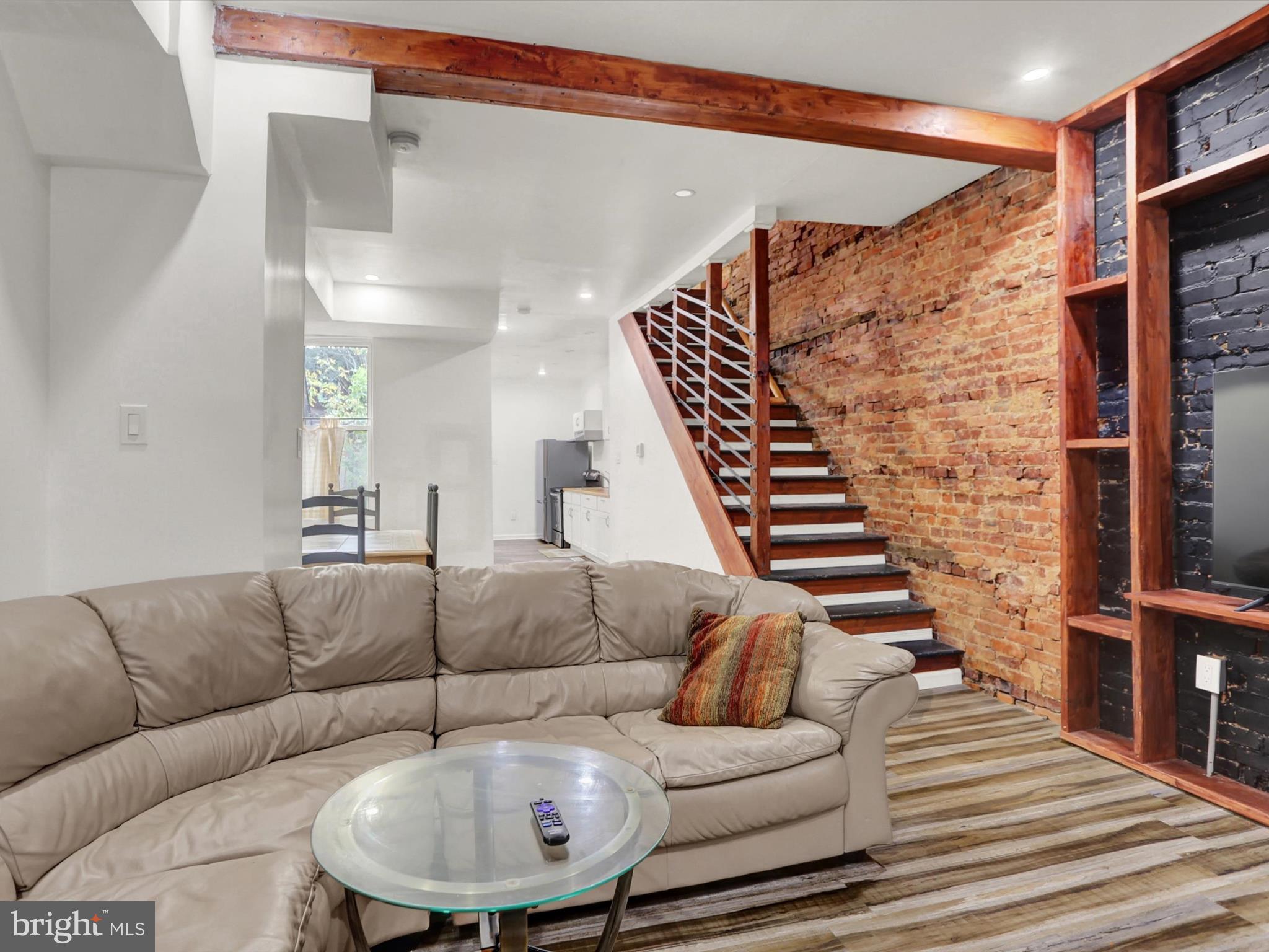 608 S PERSHING AVENUE