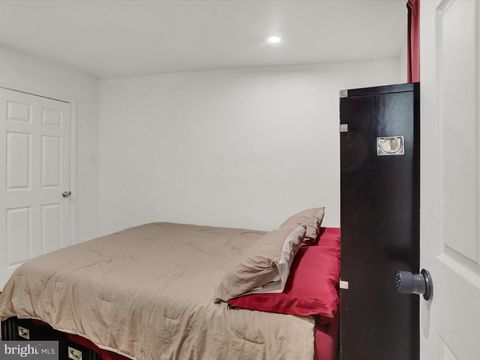 Tiny photo for 608 S Pershing Avenue, YORK, PA 17401 (MLS # PAYK2089738)