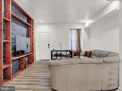 Tiny photo for 608 S Pershing Avenue, YORK, PA 17401 (MLS # PAYK2089738)