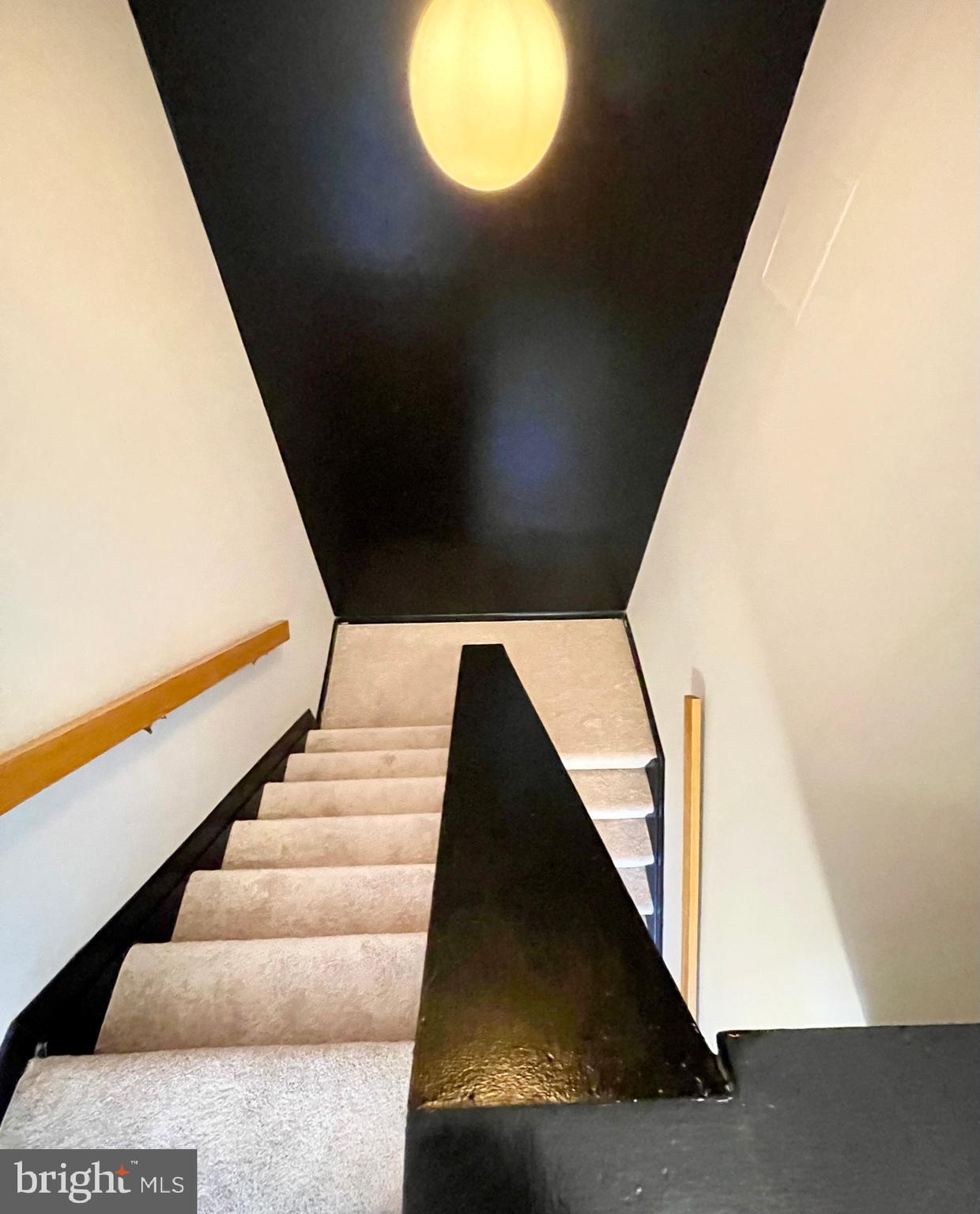 MOUNT WASHINGTON - Residential