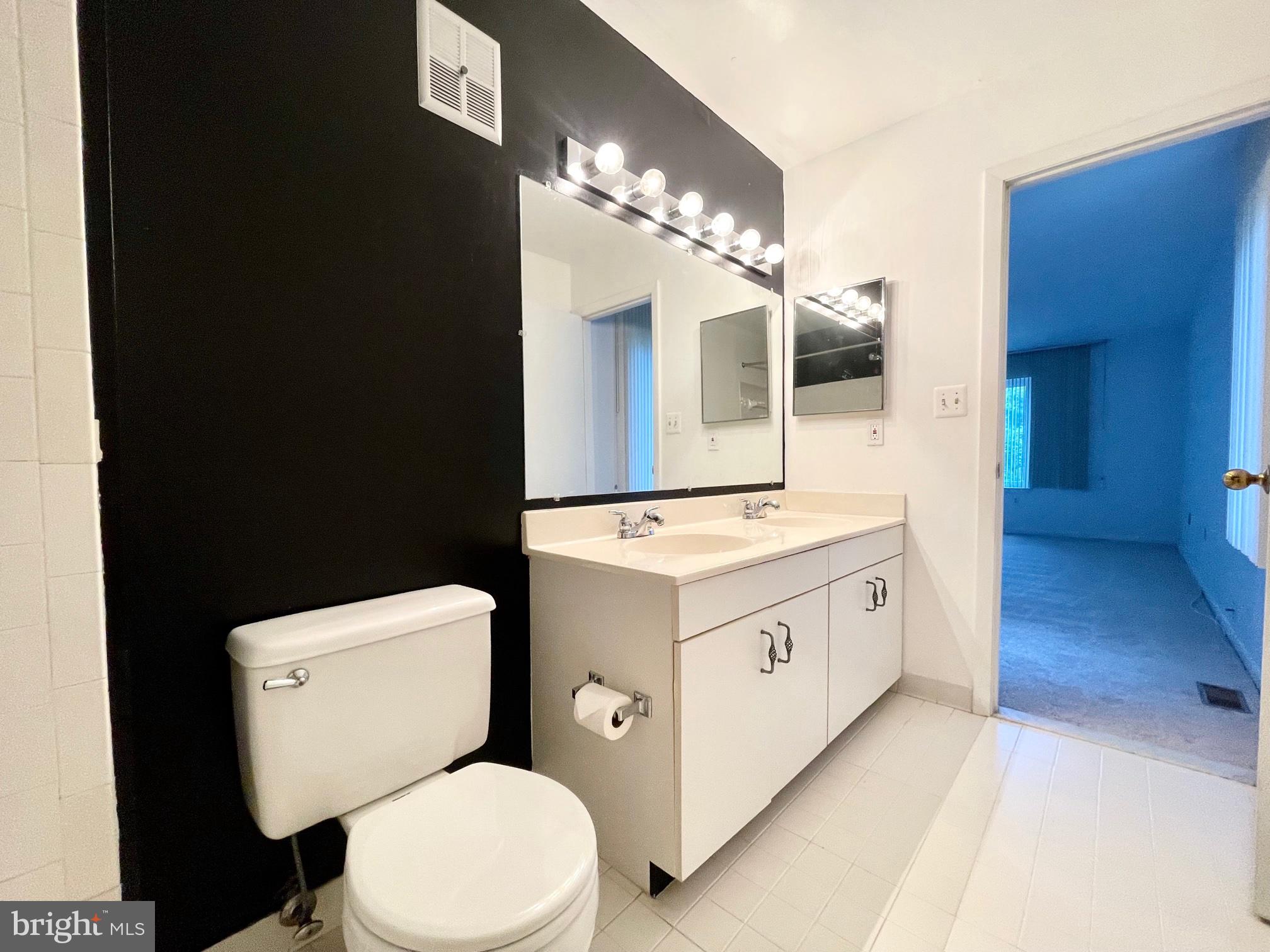 MOUNT WASHINGTON - Residential