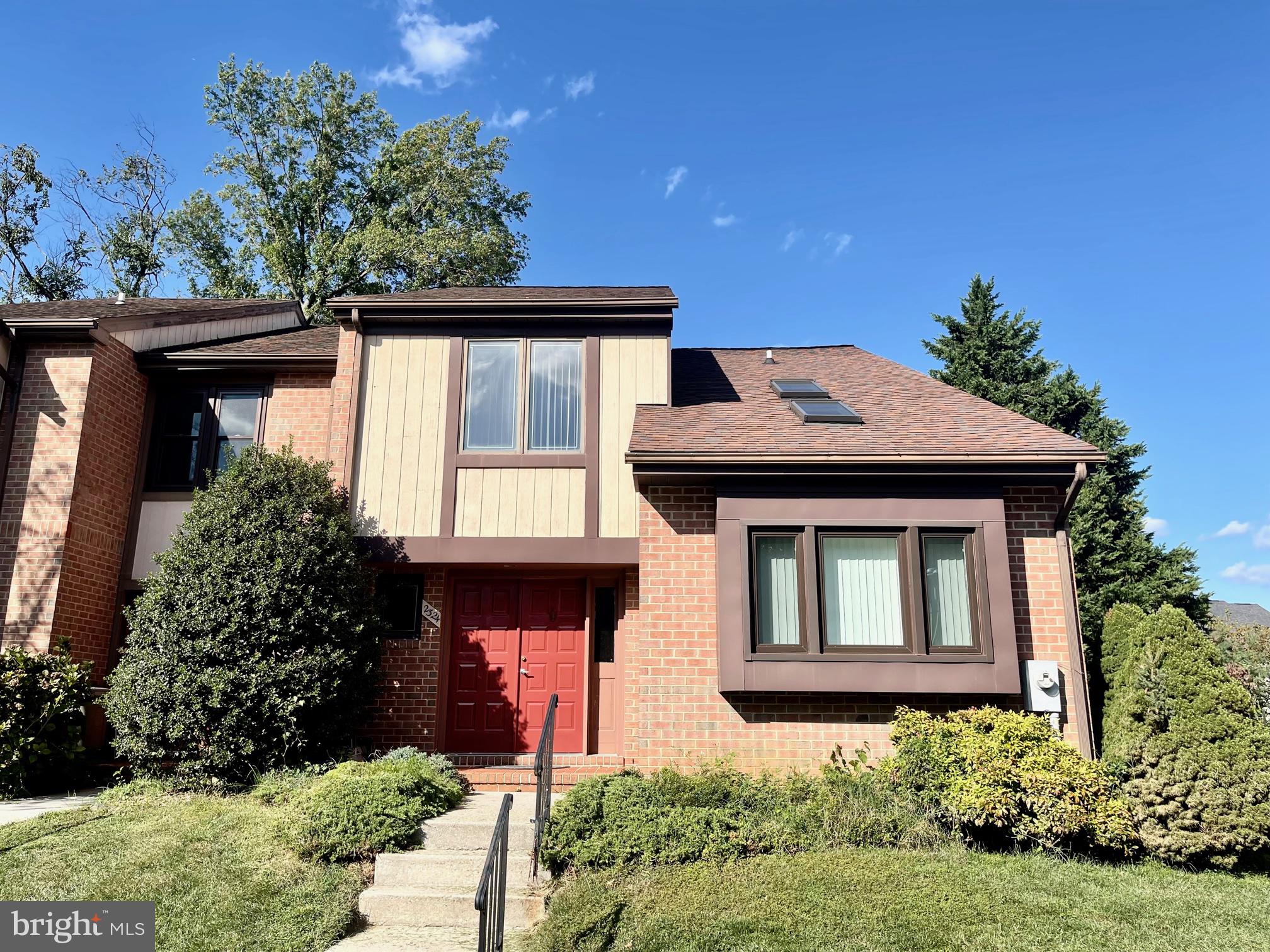 MOUNT WASHINGTON - Residential