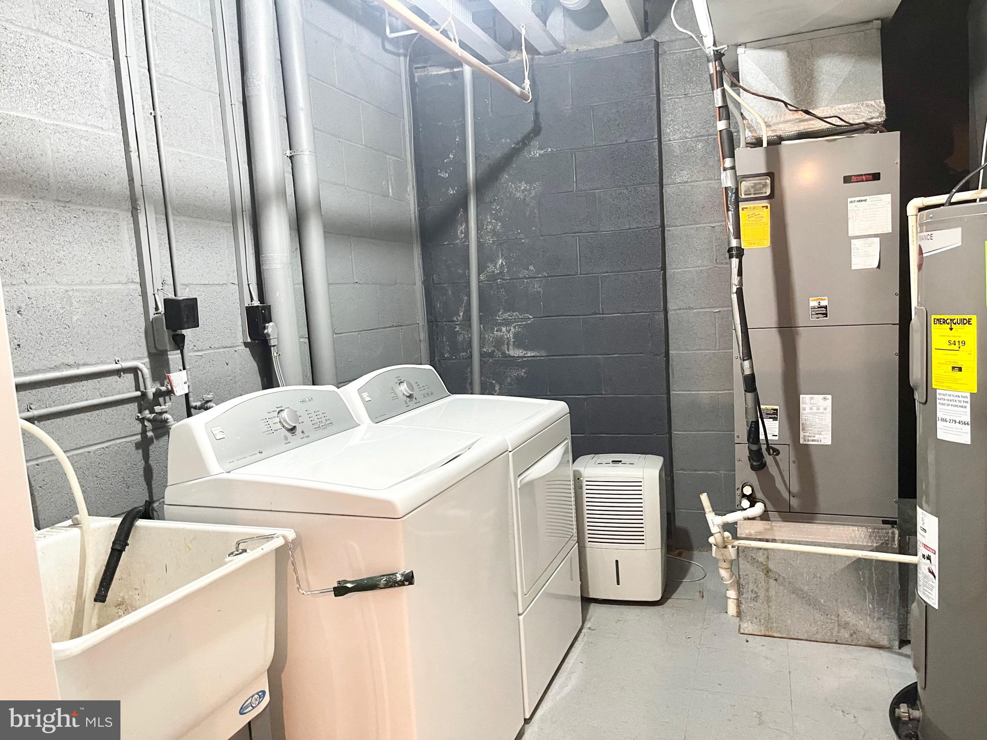 MOUNT WASHINGTON - Residential