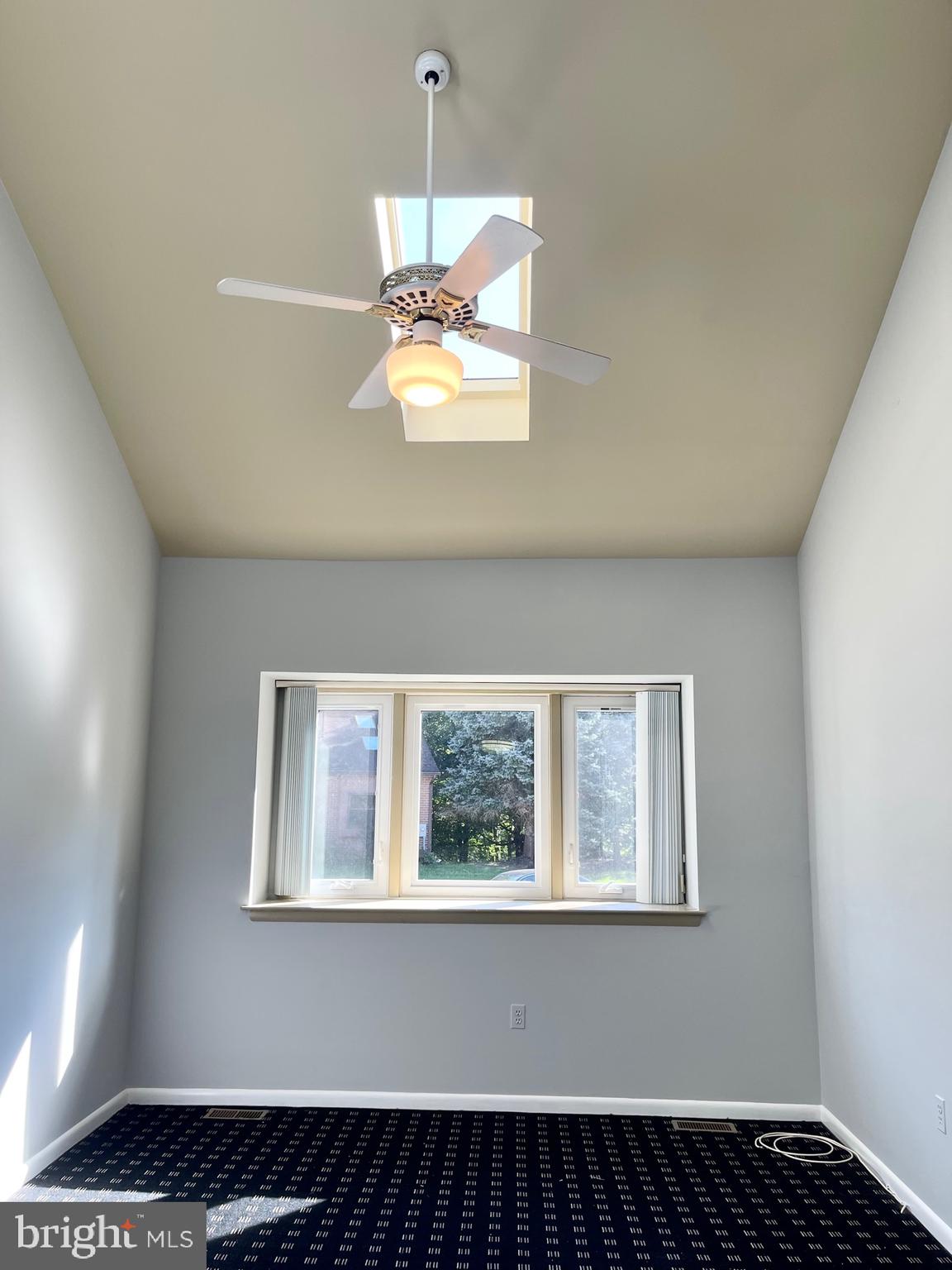 MOUNT WASHINGTON - Residential