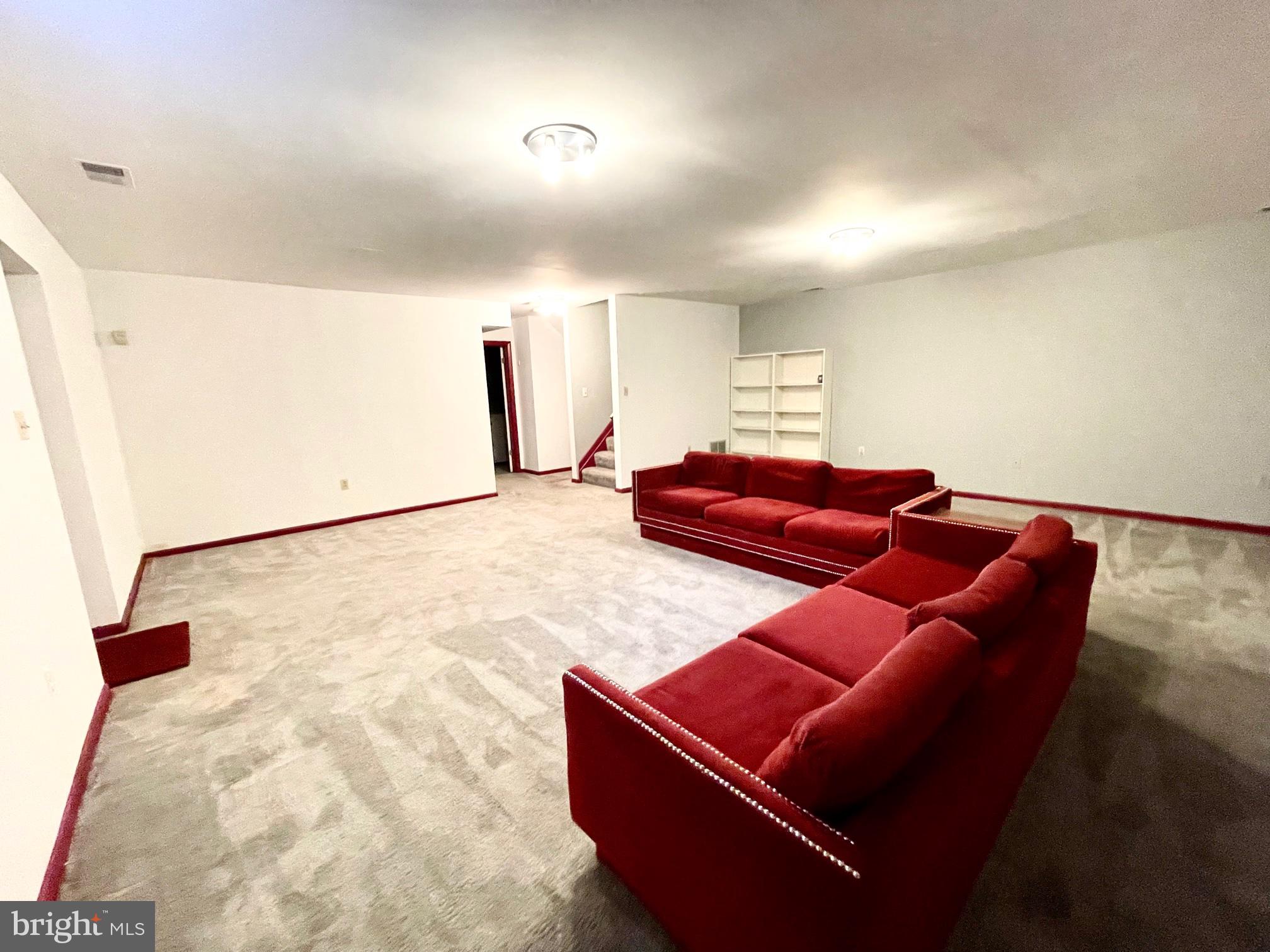 MOUNT WASHINGTON - Residential