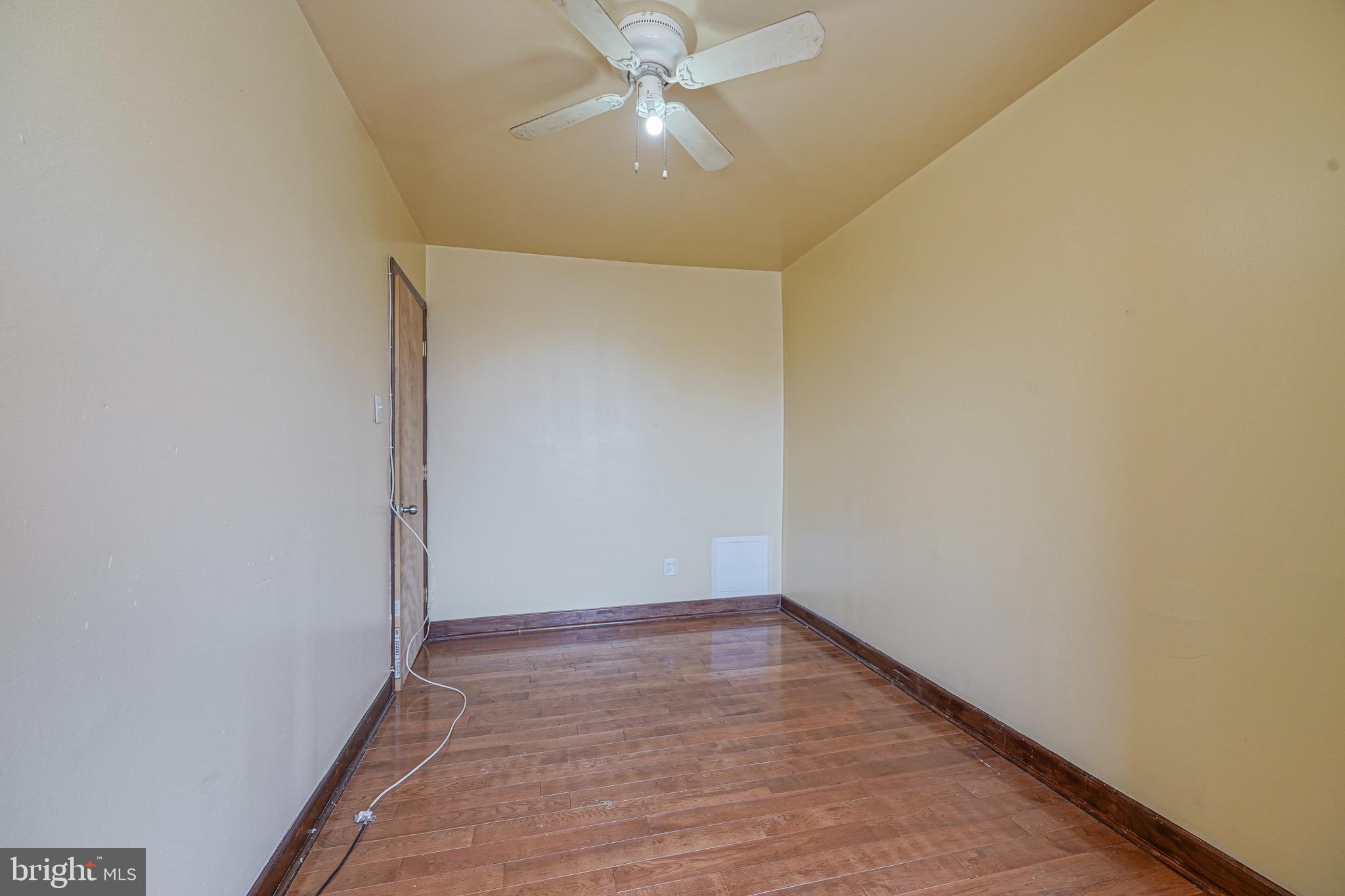 PHILADELPHIA (SOUTHWEST) - Residential